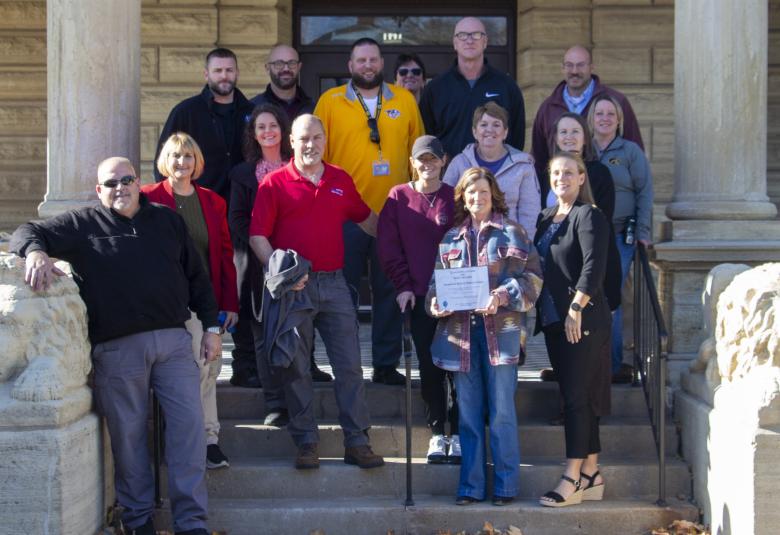 Journal Eureka - Staff Photo - Create Article