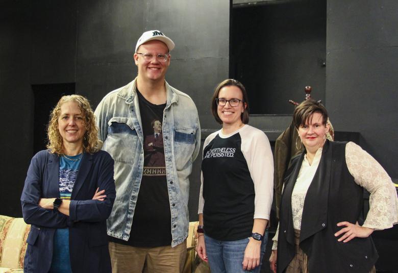 Journal Eureka - Staff Photo - Create Article